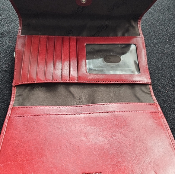 Fossil Red Leather Tri-fold Wallet - Picture 5 of 13